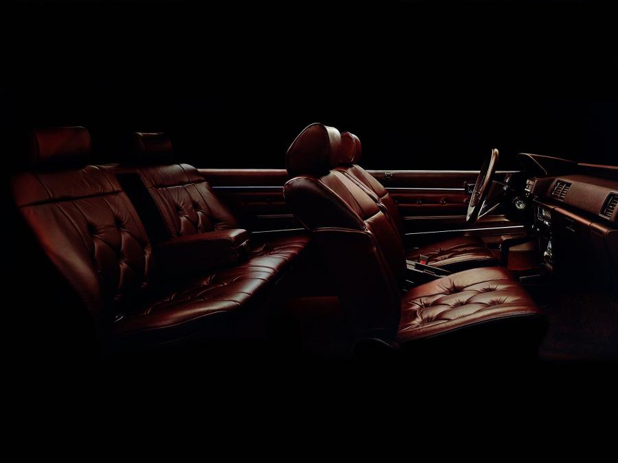Интерьер Toyota Cressida 1984 года  (фото 4 из 19)